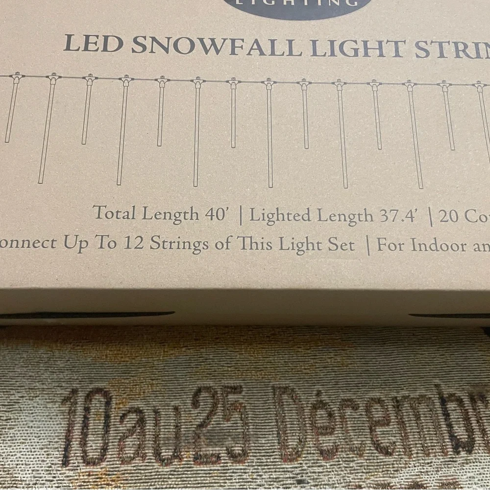 Enjoy Lighting 20-light Set 40’ LED Snowfall String Indoor/ Outdoor Blinking NEW